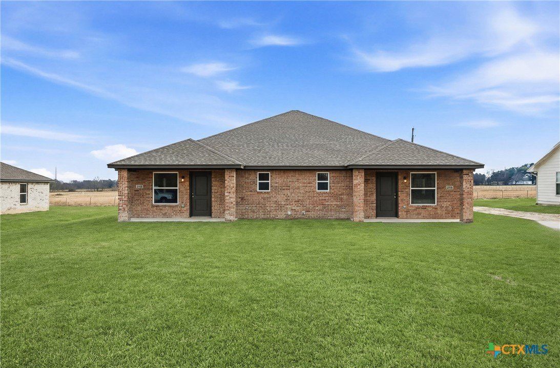 216218 Melissa Street. Eddy, TX 76524