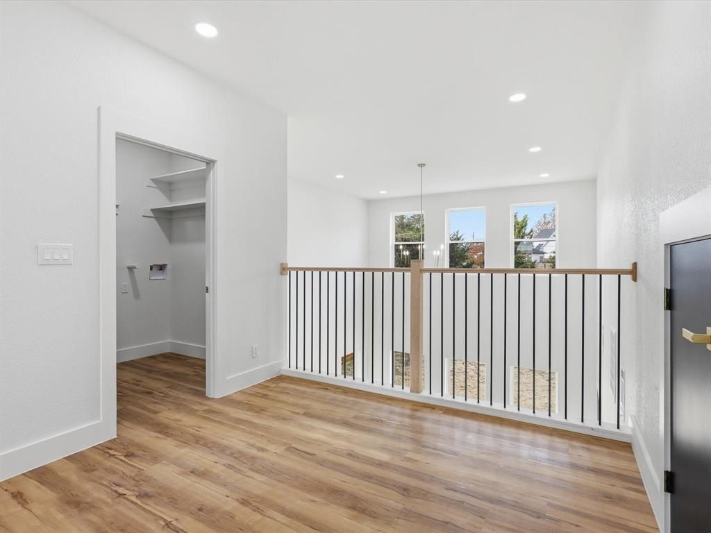 6137 Kemrock Drive. Dallas, TX 75241