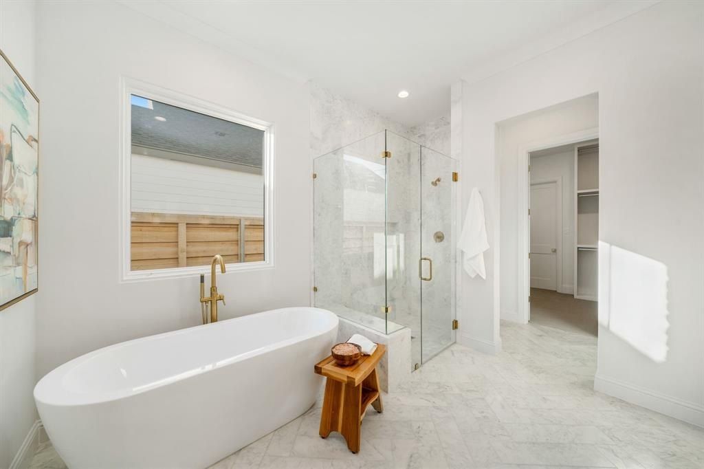 3884 Durango Drive. Dallas, TX 75220