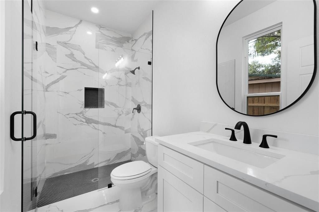 612 Lamar Street. Sulphur Springs, TX 75482