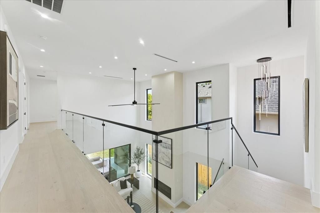 7111 Coronado Avenue. Dallas, TX 75214