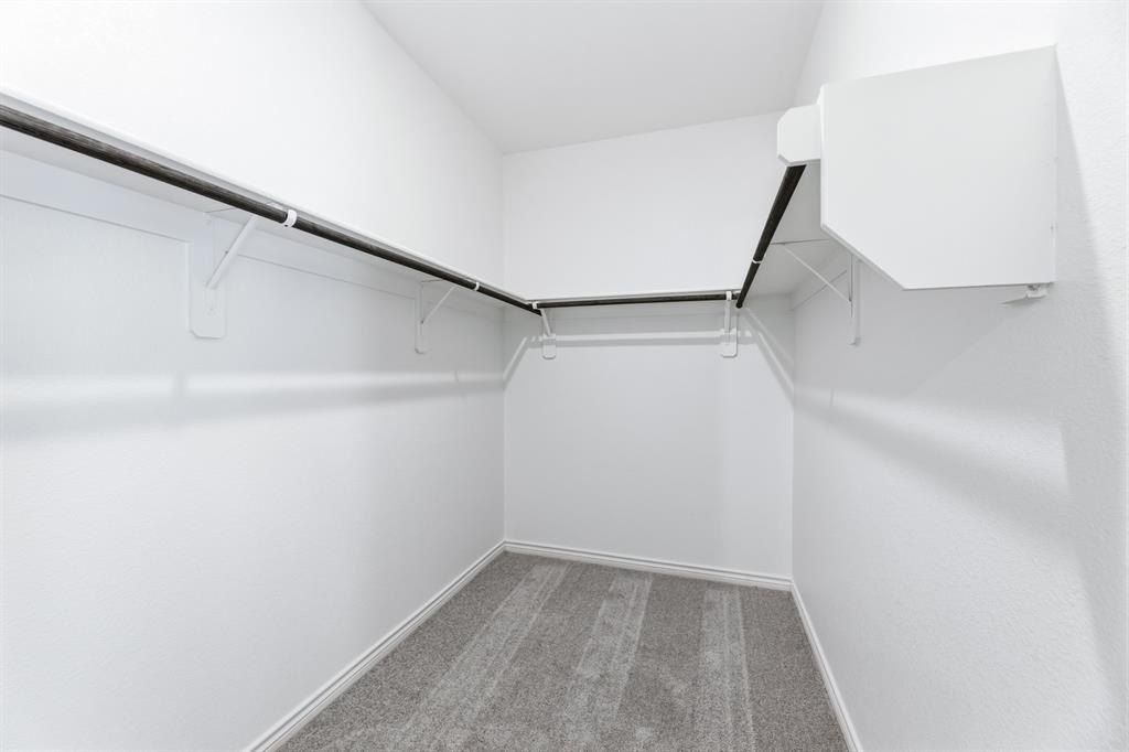 3850 Rose Hill Court. Denison, TX 75020