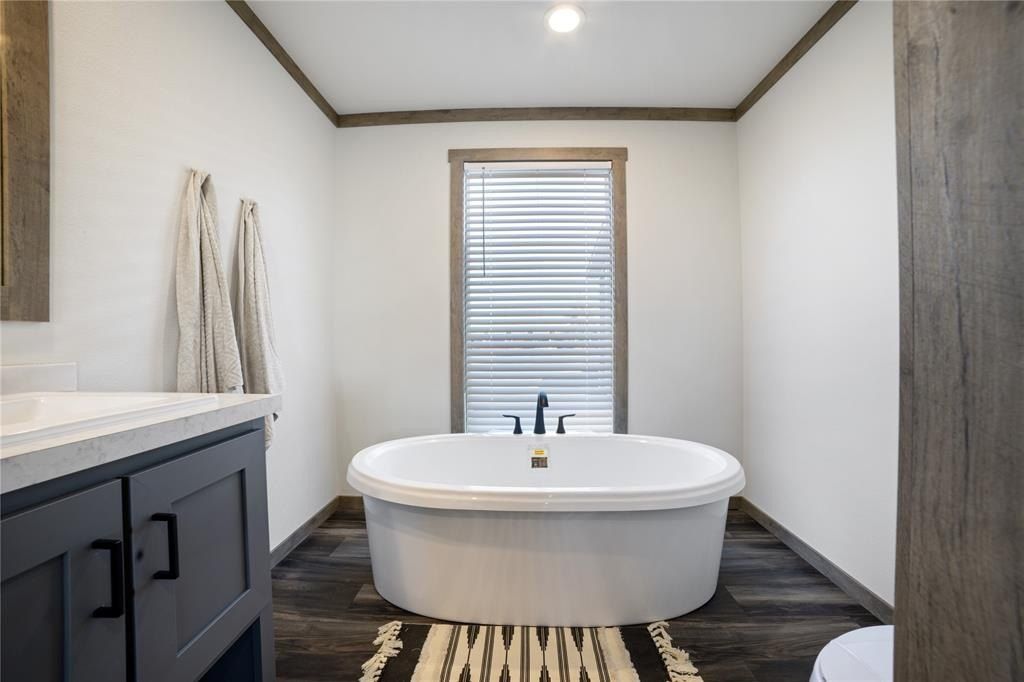 2004 Buffet Way. Poolville, TX 76487