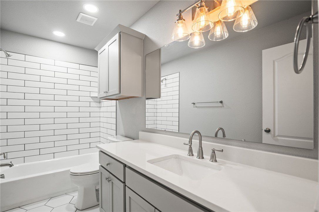 15217 Windward Drive Unit 402. Corpus Christi, TX 78418