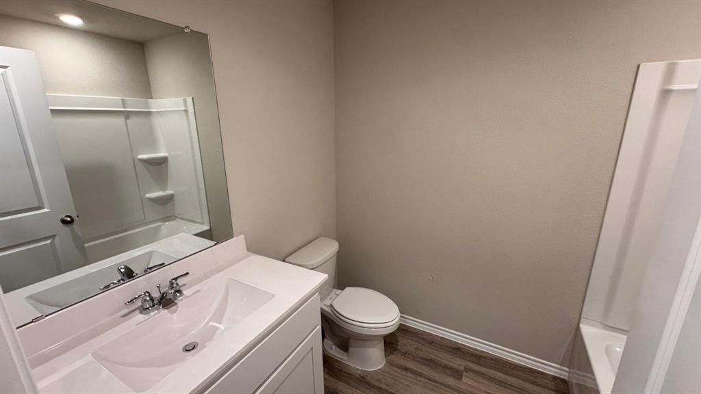 568 Marsh Street. Cleburne, TX 76033