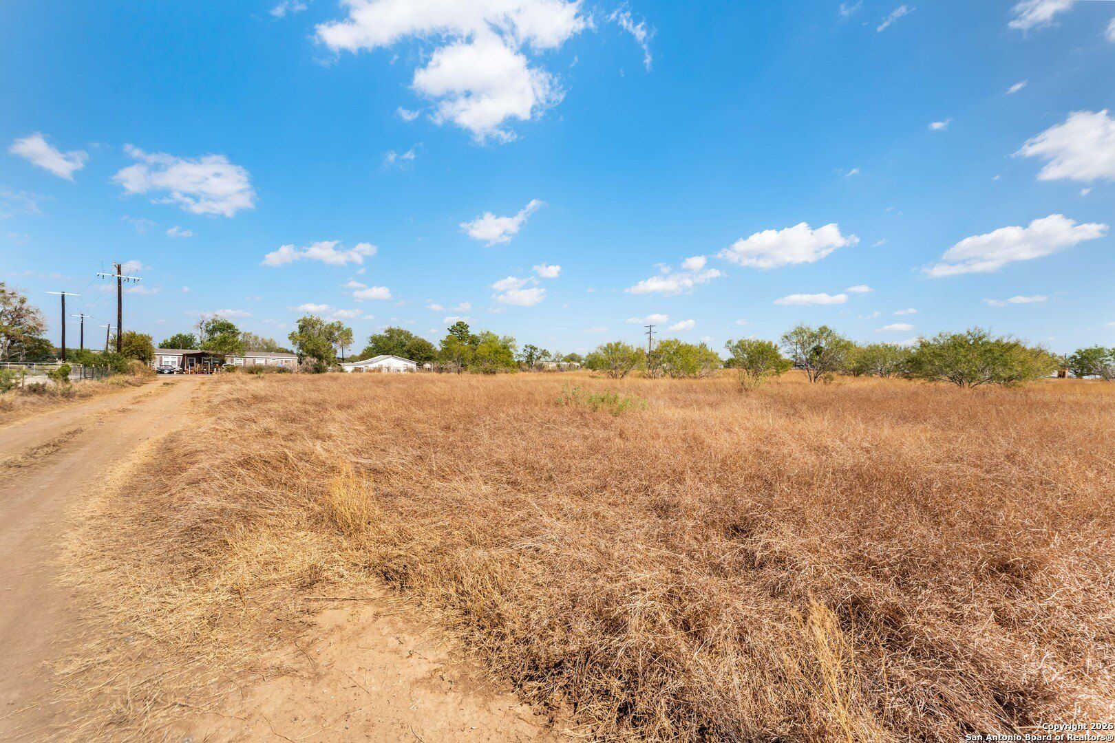 3041 Fm 1333. Poteet, TX 78065