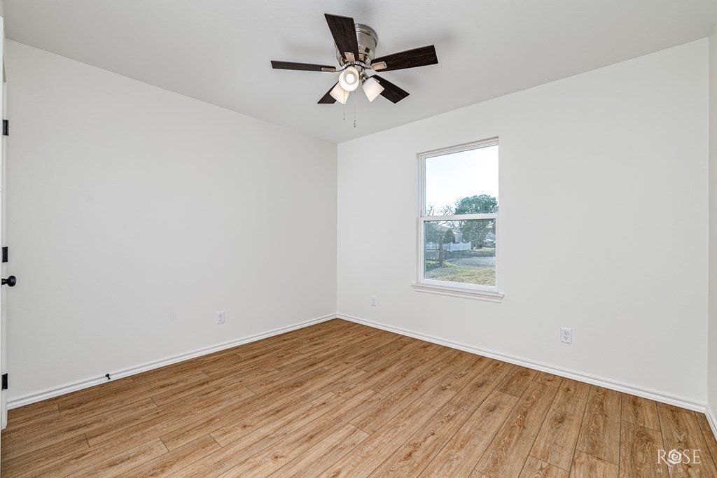 N Oakes St. San Angelo, TX 76903