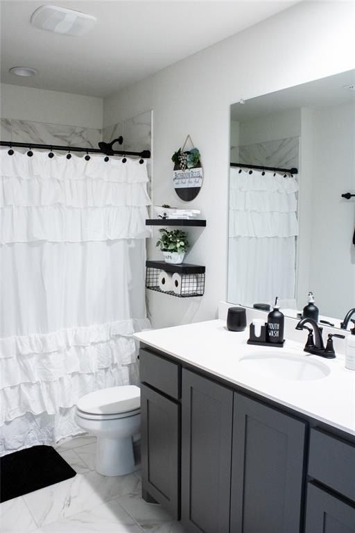 642 Sandiford Court. Mansfield, TX 76063