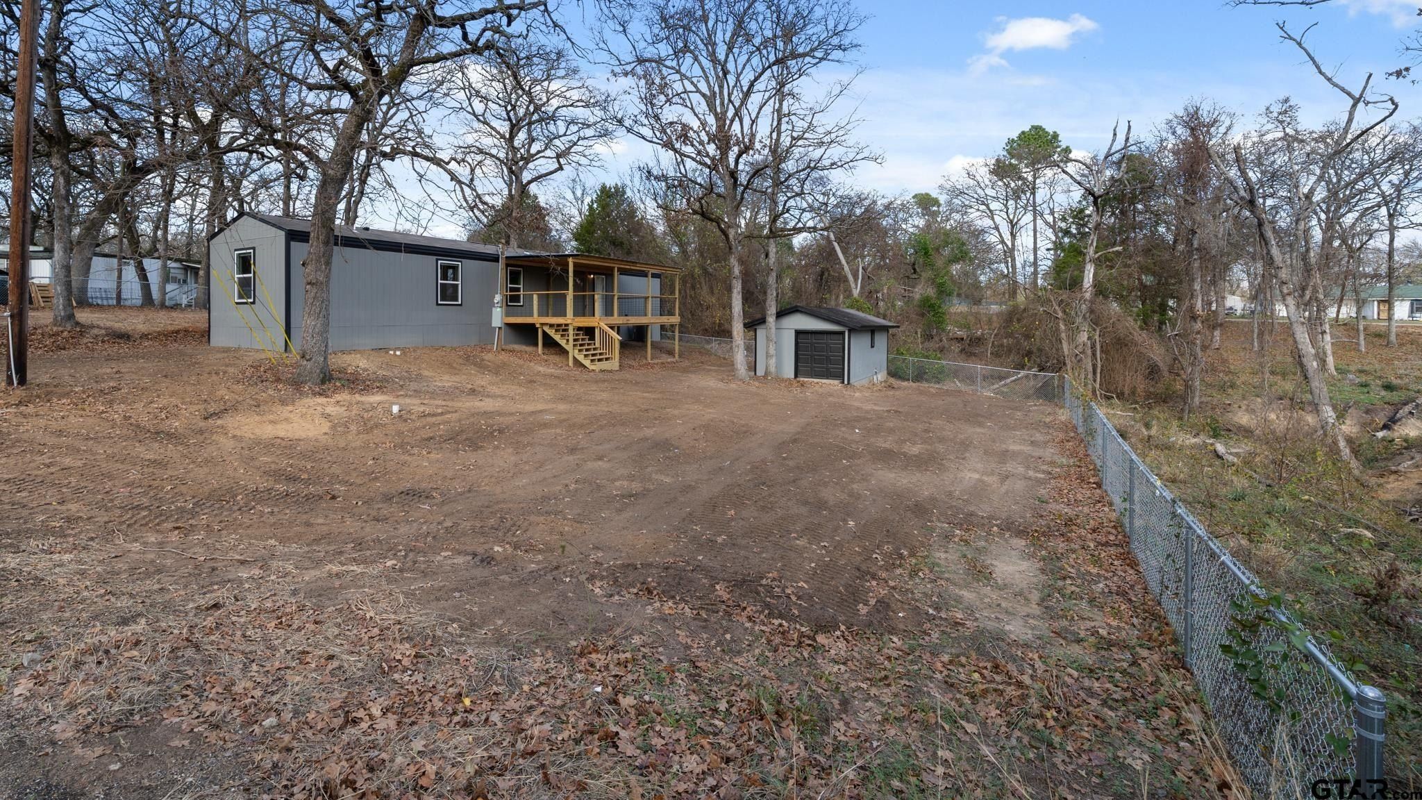 721 Queens Drive. Tool, TX 75143