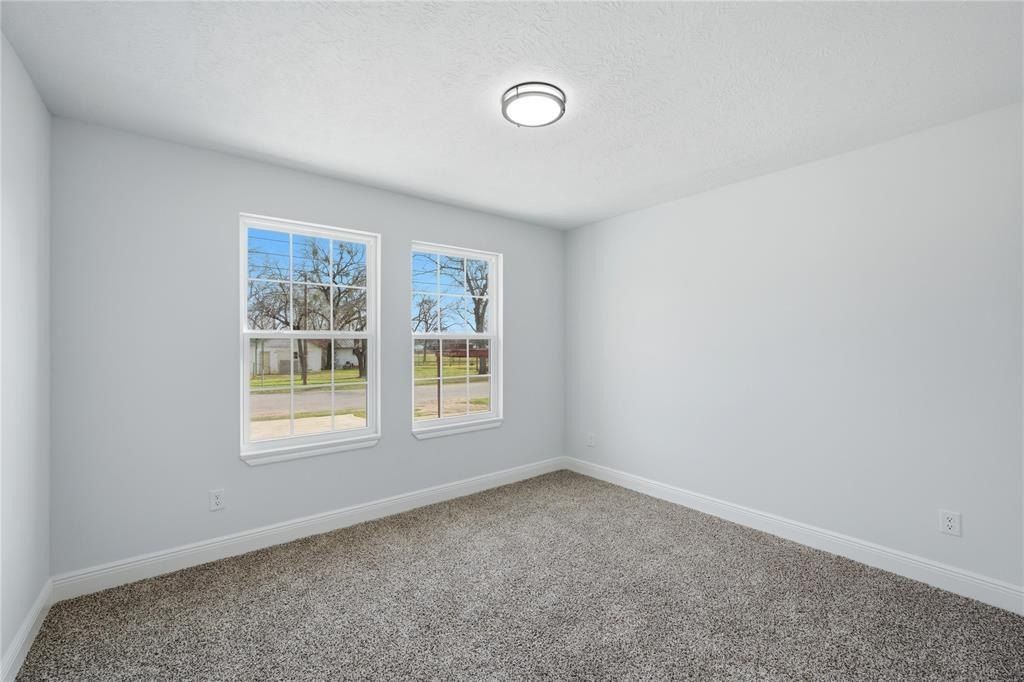 211 Moss Avenue. Hearne, TX 77859