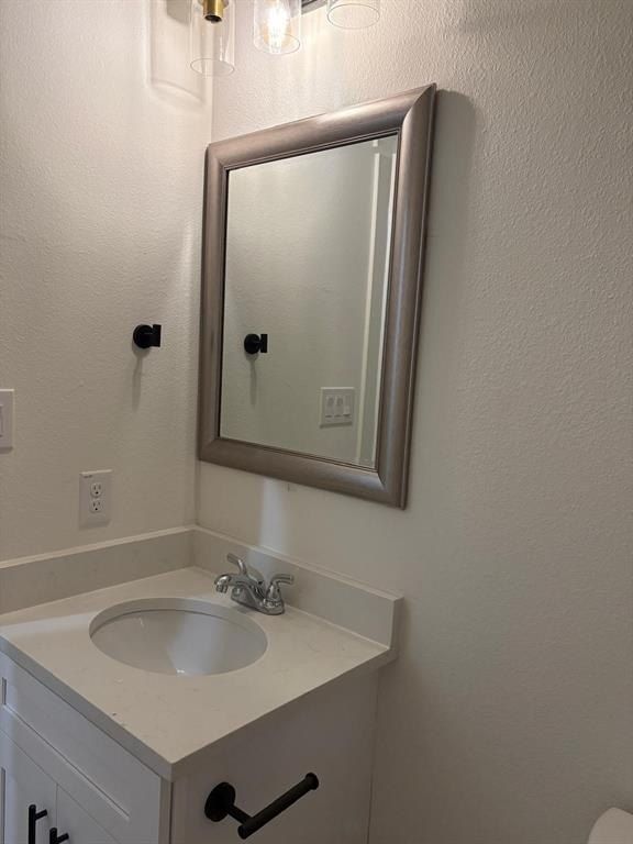 5518 Cold Water Trail. Granbury, TX 76048