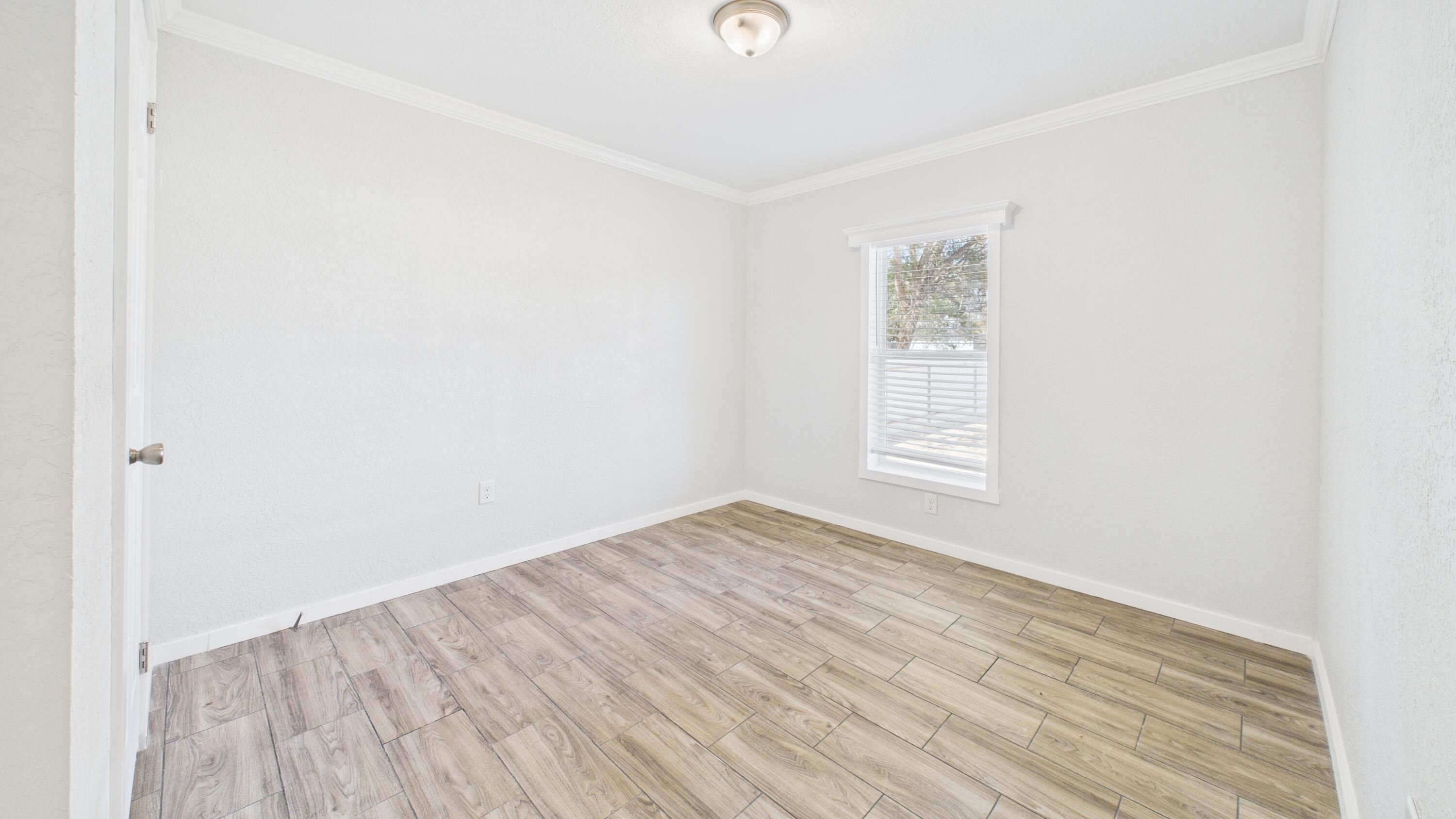 1109 W Waylon Jennings Boulevard. Littlefield, TX 79339