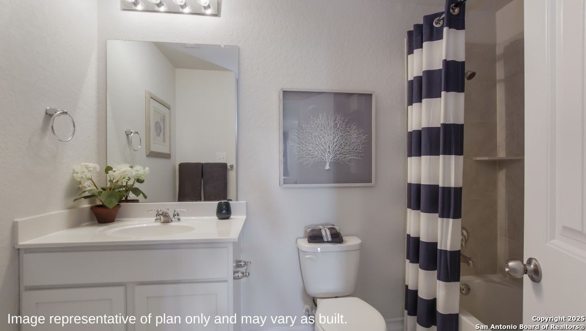 4915 Casual Water. San Antonio, TX 78261