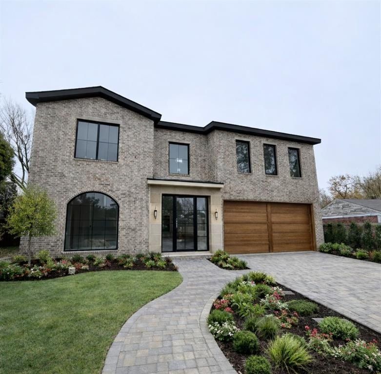 3928 Hawick Lane. Dallas, TX 75220