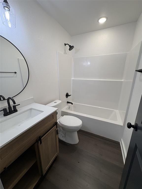 515 Giraud. Mineola, TX 75773