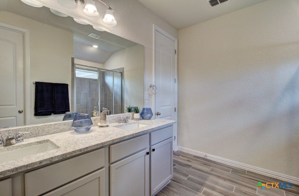 1243 Casetta Run. New Braunfels, TX 78130