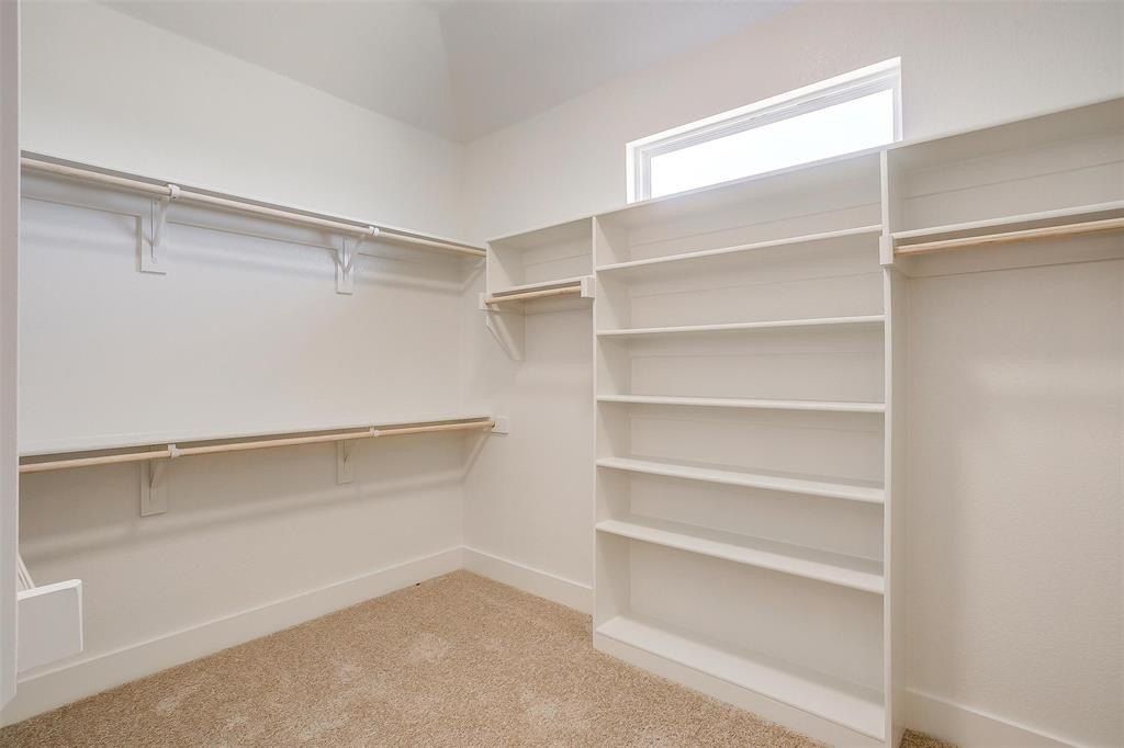 210 Talpin Lane. Venus, TX 76084