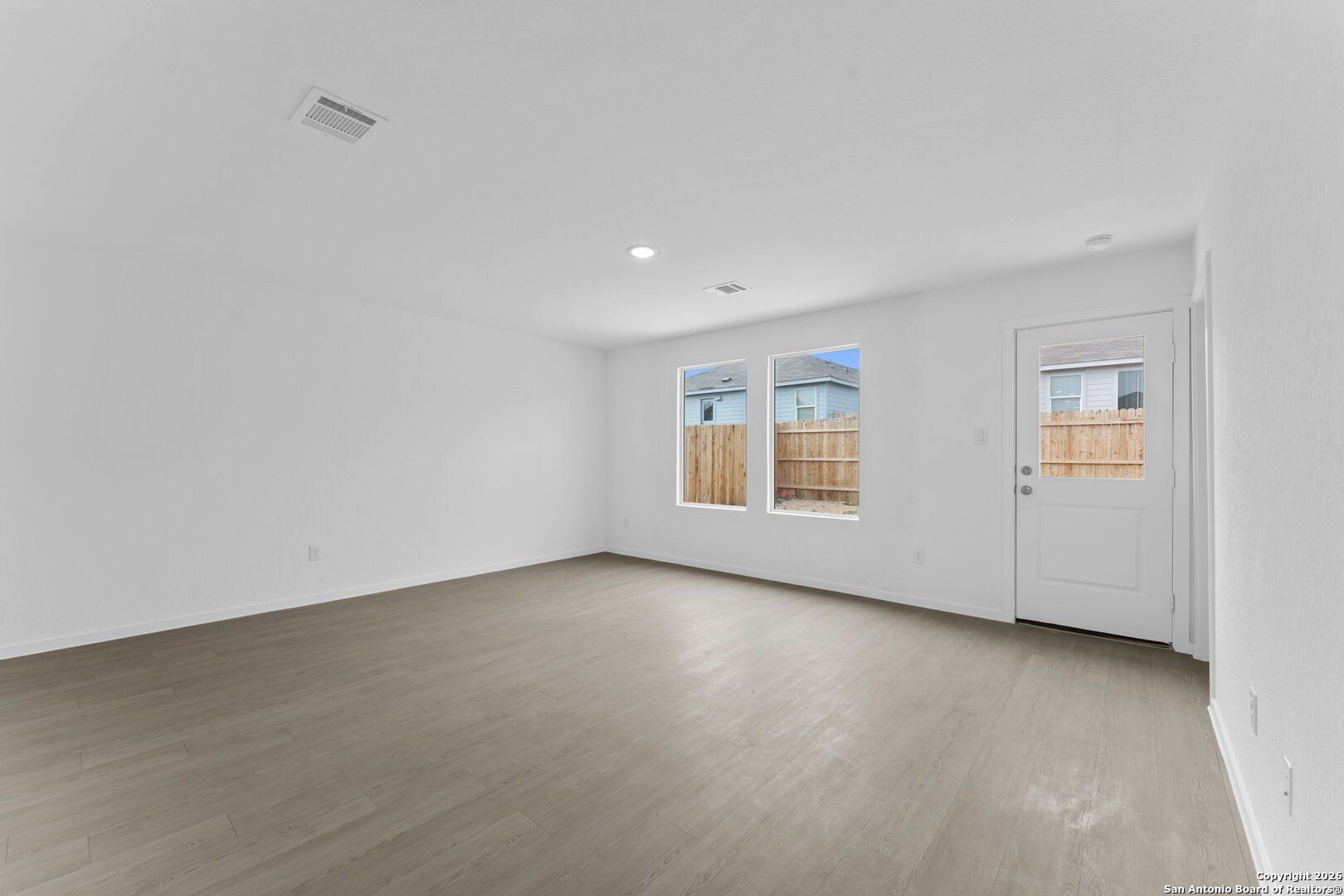 1824 Stonechat. New Braunfels, TX 78130