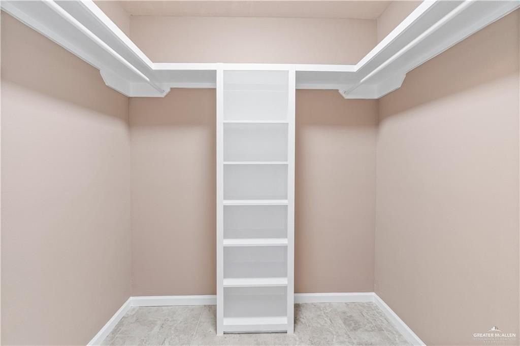 5928 N Playa Del Sol Street. Edinburg, TX 78542