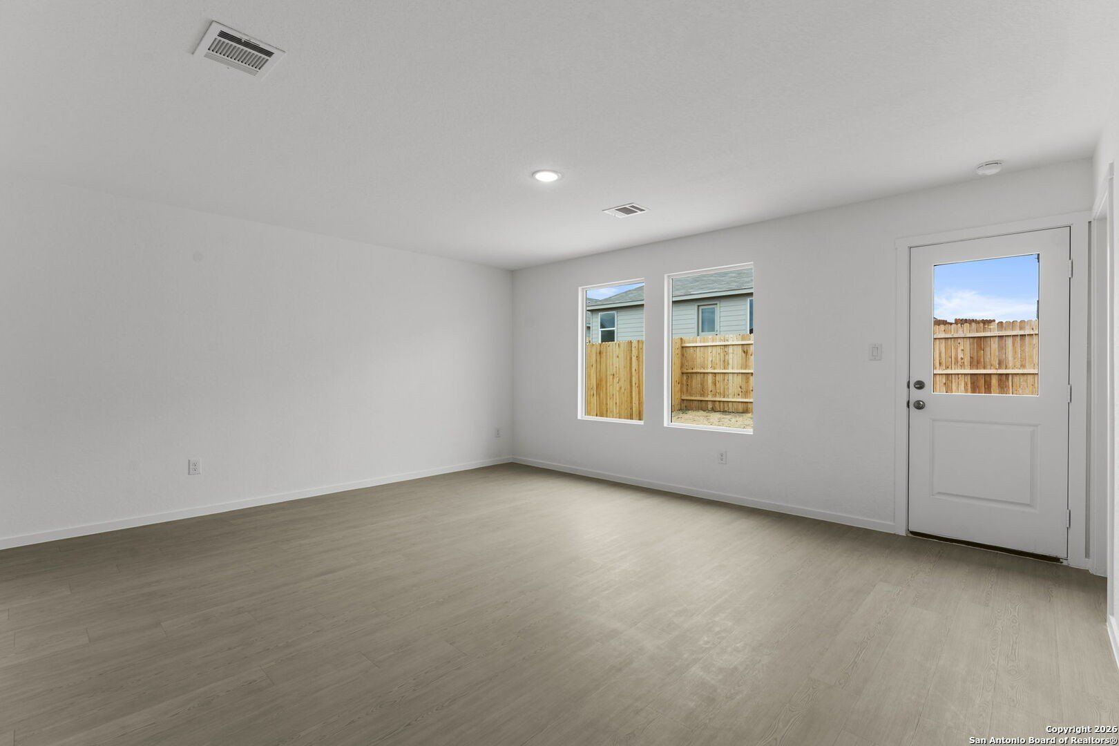 1854 Stonechat. New Braunfels, TX 78130