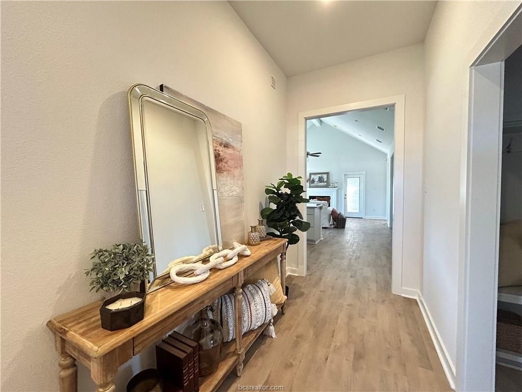 3584 Pointe Du Hoc. Bryan, TX 77808