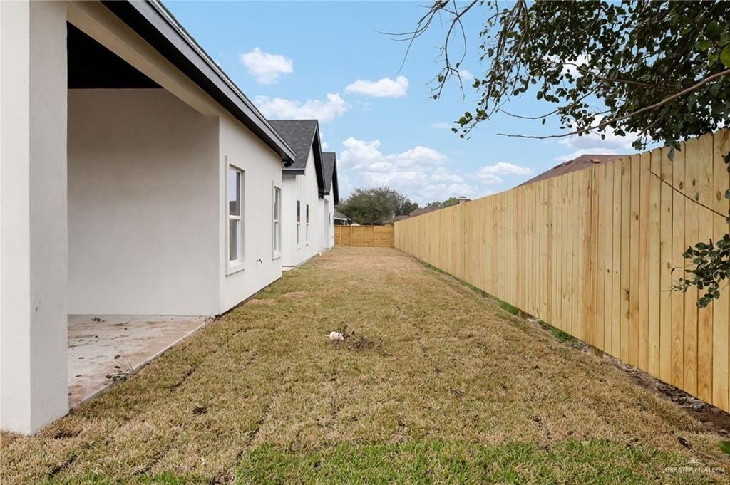 2324 Thornton Avenue. Mission, TX 78574