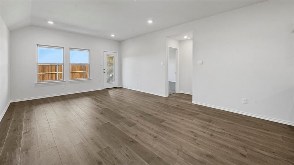 909 Jefferson Way. Sherman, TX 75090