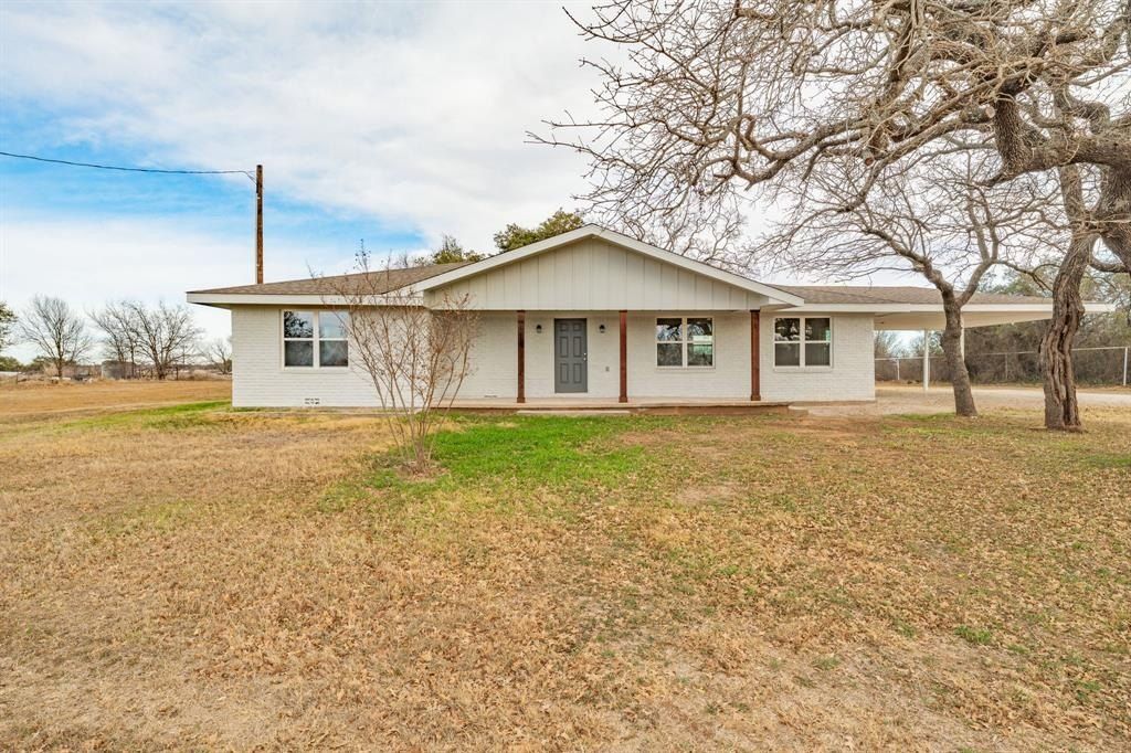 3041 Old Bunger Road S. Graham, TX 76450
