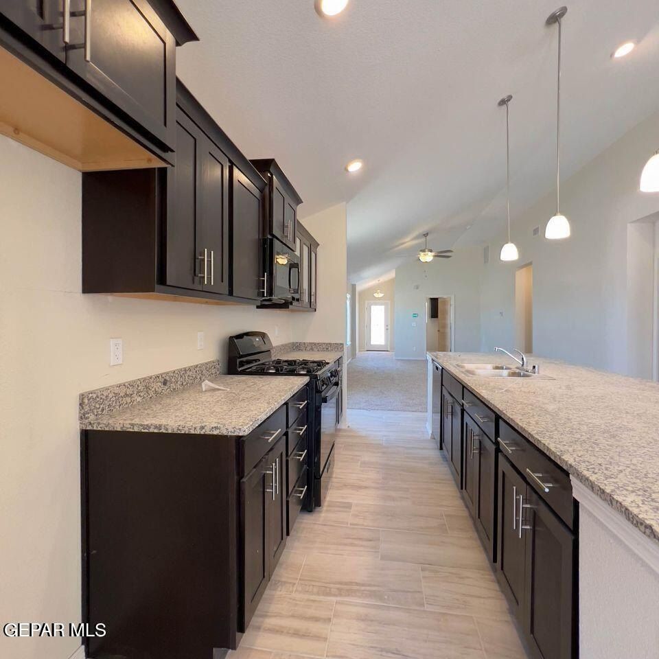 1400 Summer Enclave Place. El Paso, TX 79928