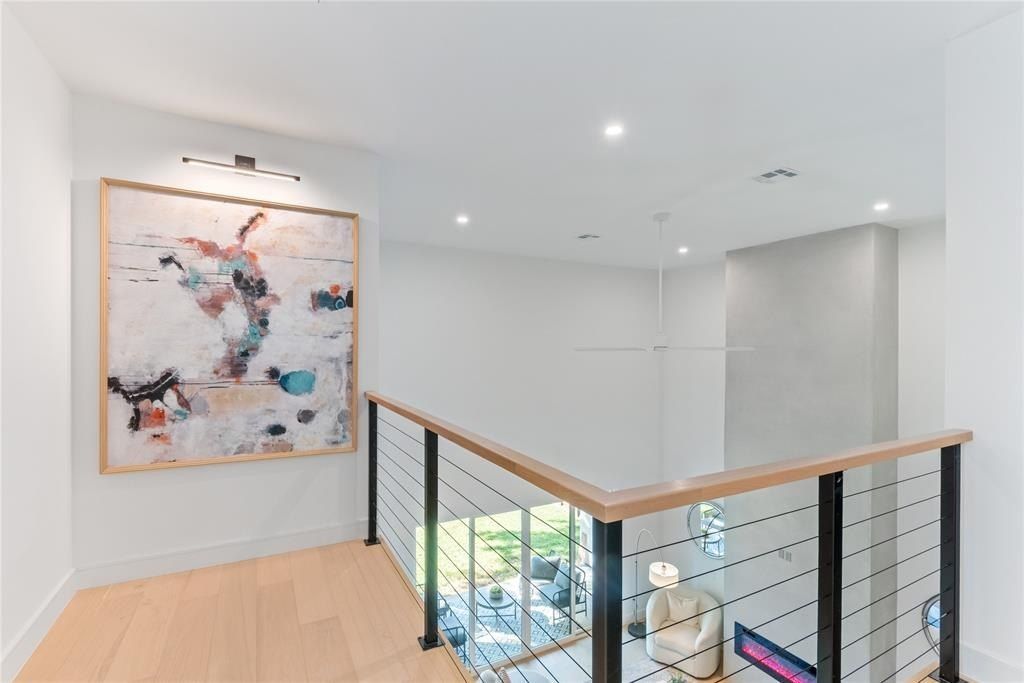 4322 Sexton Lane. Dallas, TX 75229