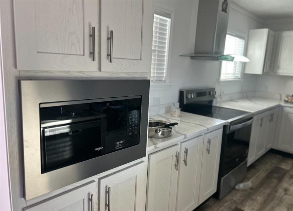 4405 Rocking K Drive. Bellmead, TX 76705