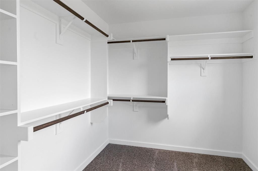 588 Highview Court. Godley, TX 76044