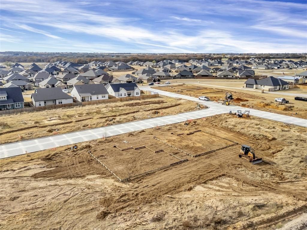 809 Lavender Court. Tolar, TX 76476