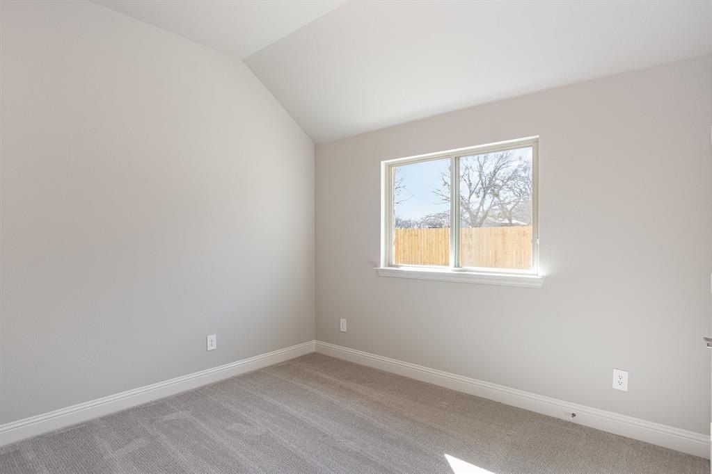 620 Alaina Drive. Desoto, TX 75115