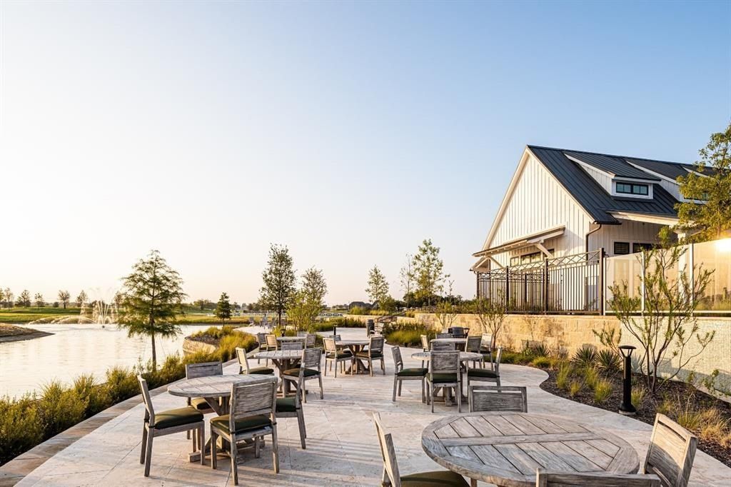 745 Bridle Path Parkway. Aubrey, TX 76227