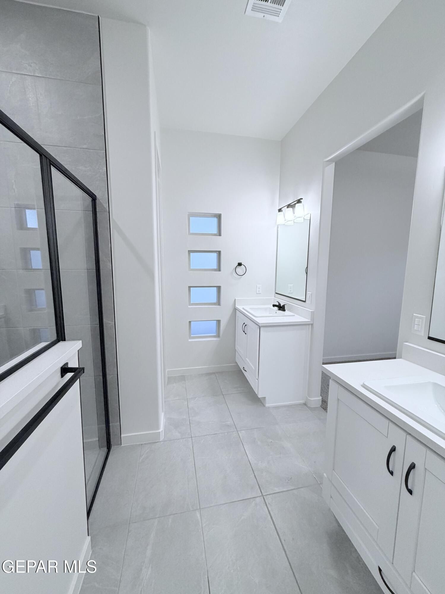 805 Fairford Place. El Paso, TX 79928