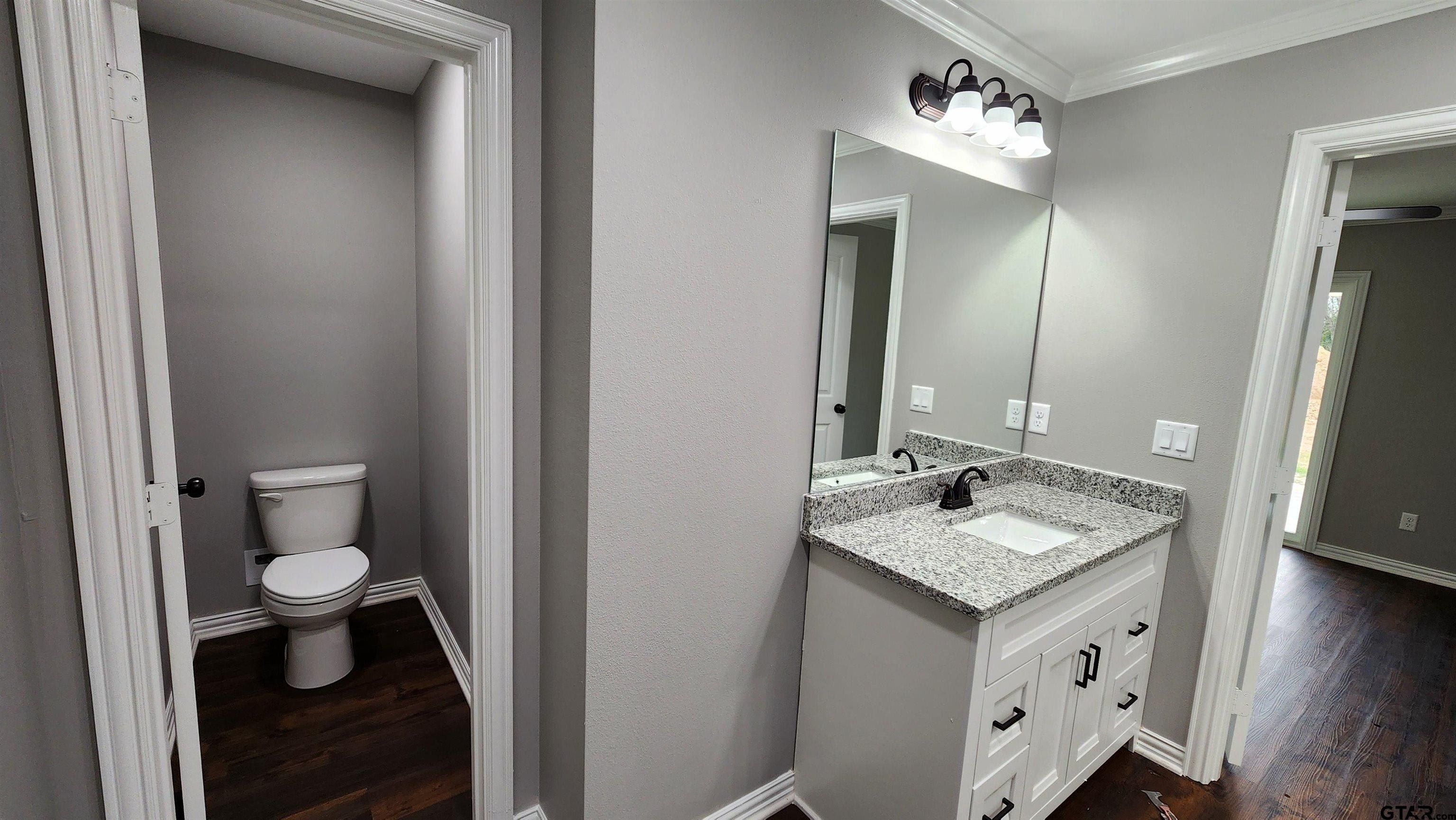 11294 Cr 4353. Larue, TX 75770