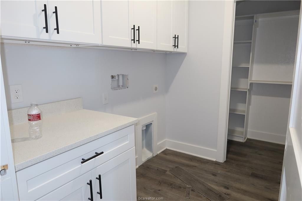 2002 Reagan Court. Bryan, TX 77802