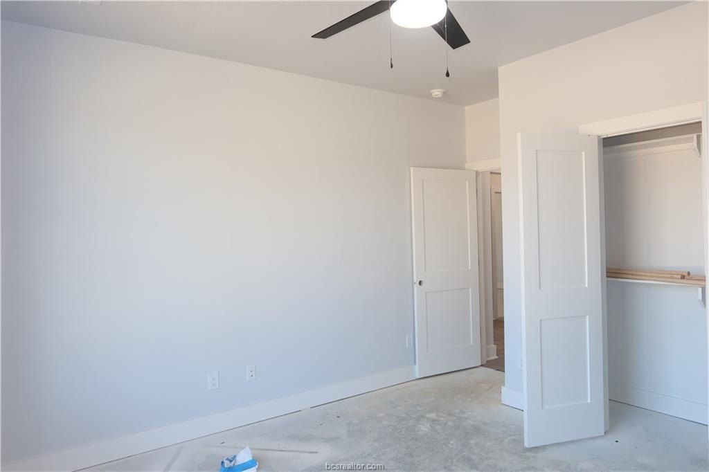 2000 Reagan Court. Bryan, TX 77802