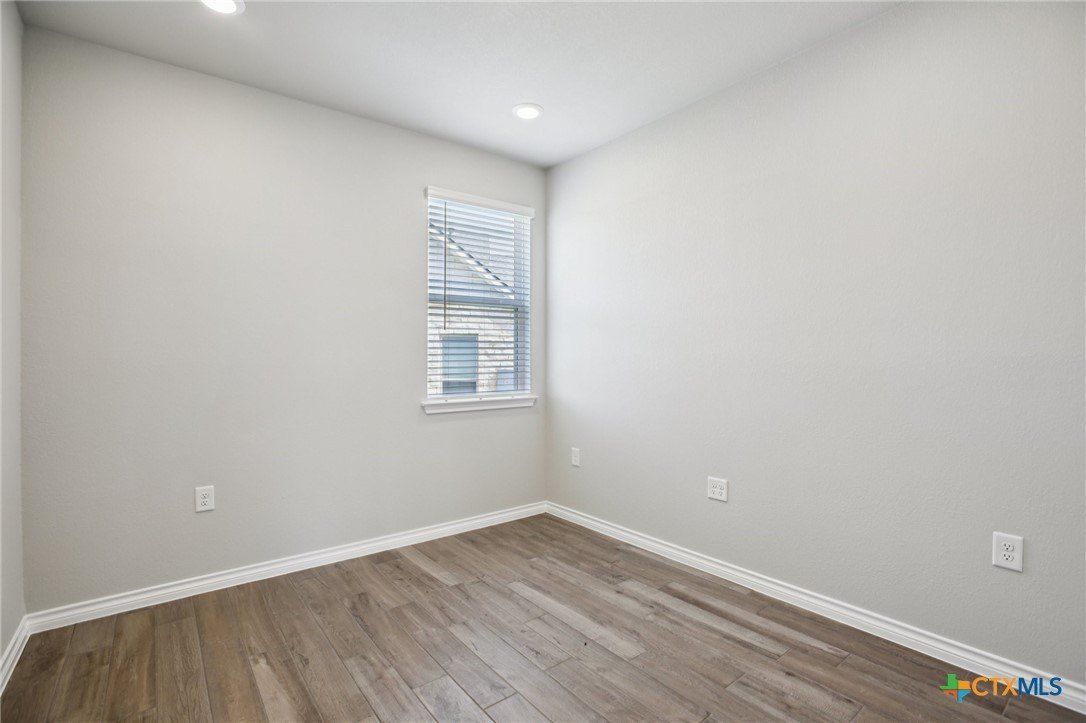 118 Antoinette Way Unit 102. San Marcos, TX 78666