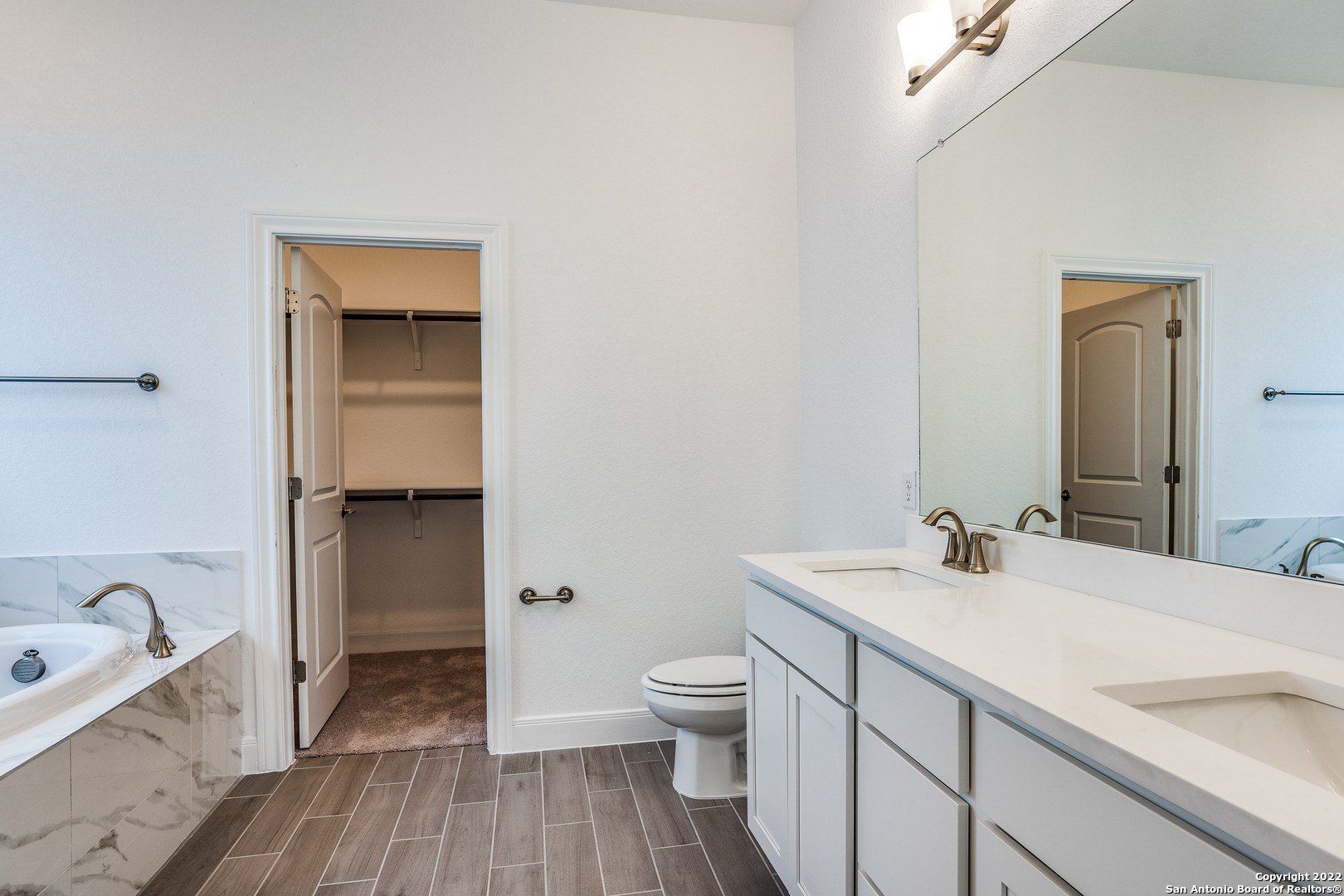 6862 Comanche Cougar. San Antonio, TX 78233