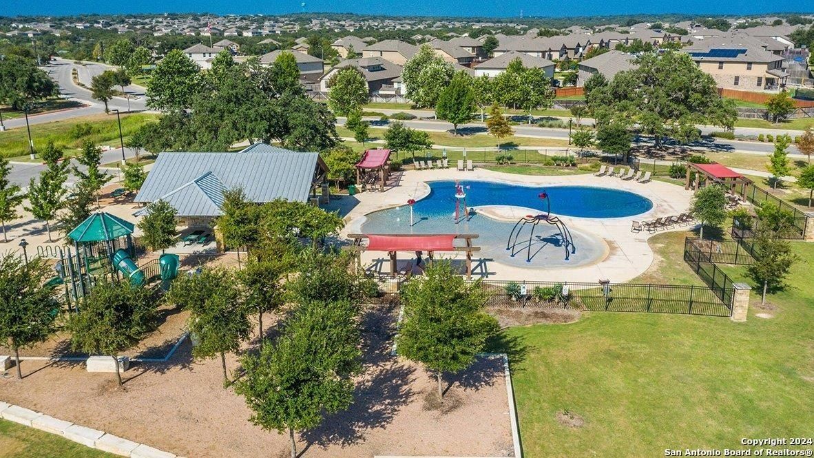 156 Western Gull Drive. San Antonio, TX 78253