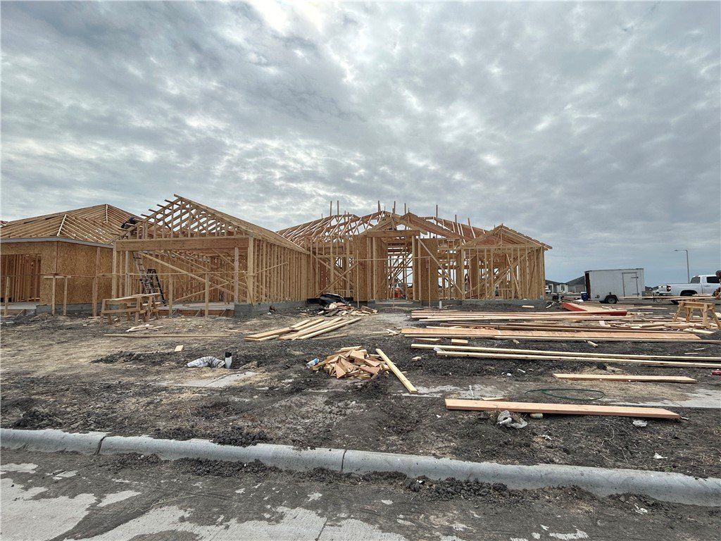 1481 Irigoyen Ct. Corpus Christi, TX 78415