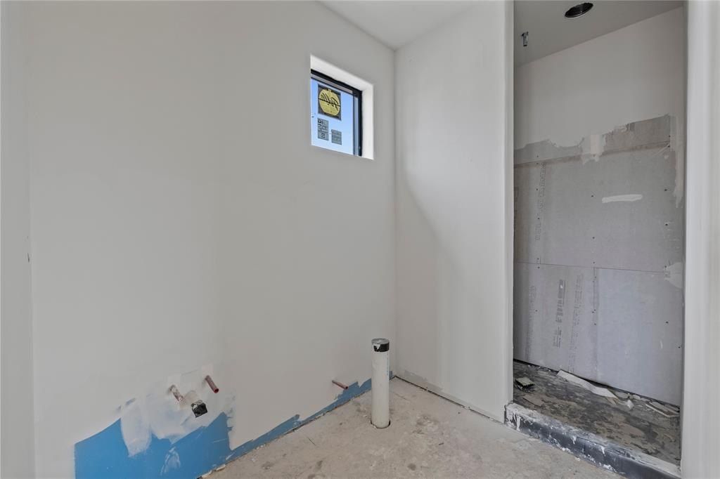 395 Emma Jean Trail. Iredell, TX 76649