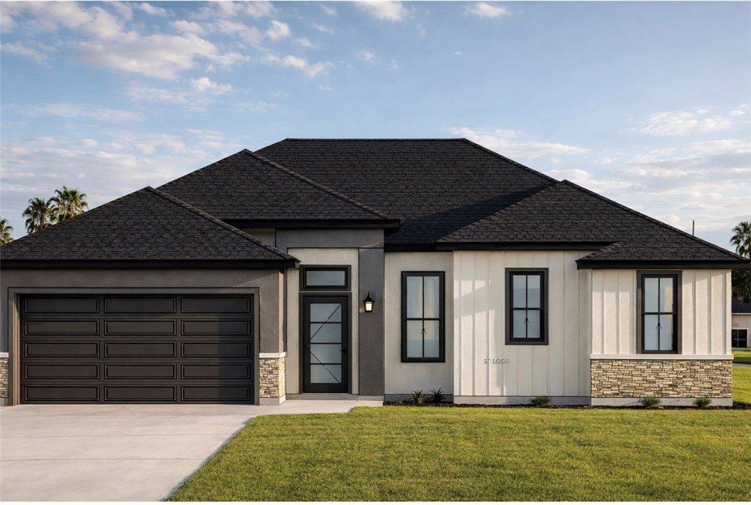 5221 Lamp Post Lane. Corpus Christi, TX 78415