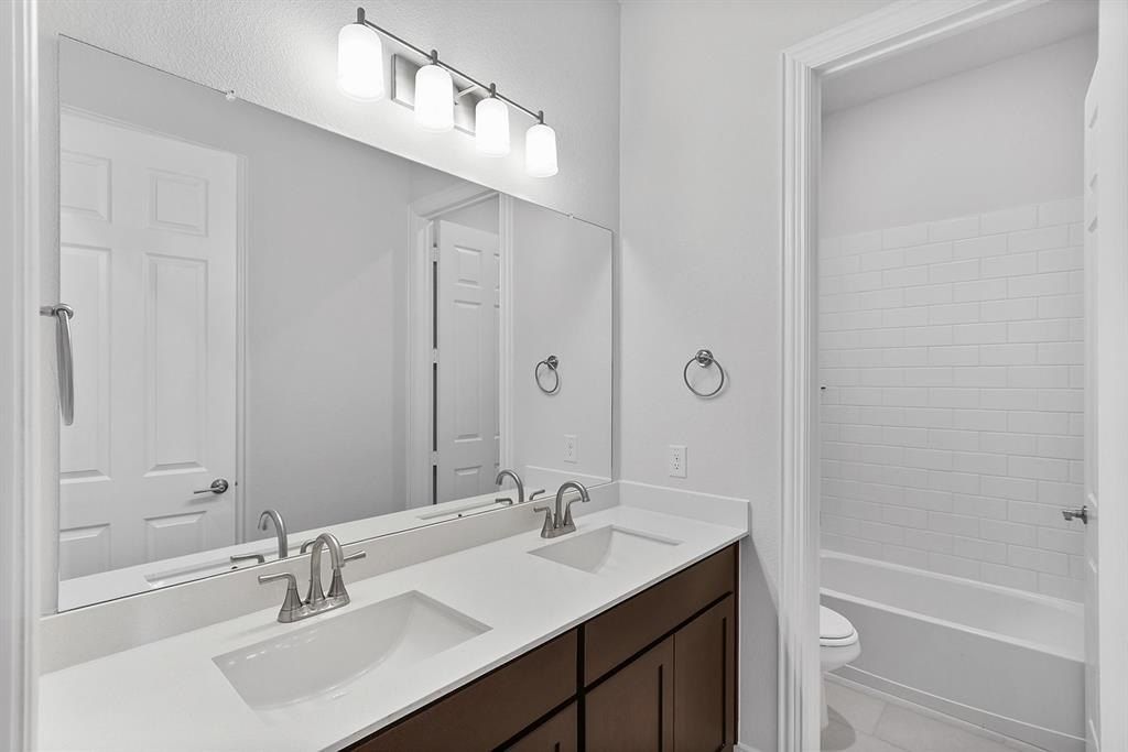 2451 Tyler Wade Trail. Waxahachie, TX 75167