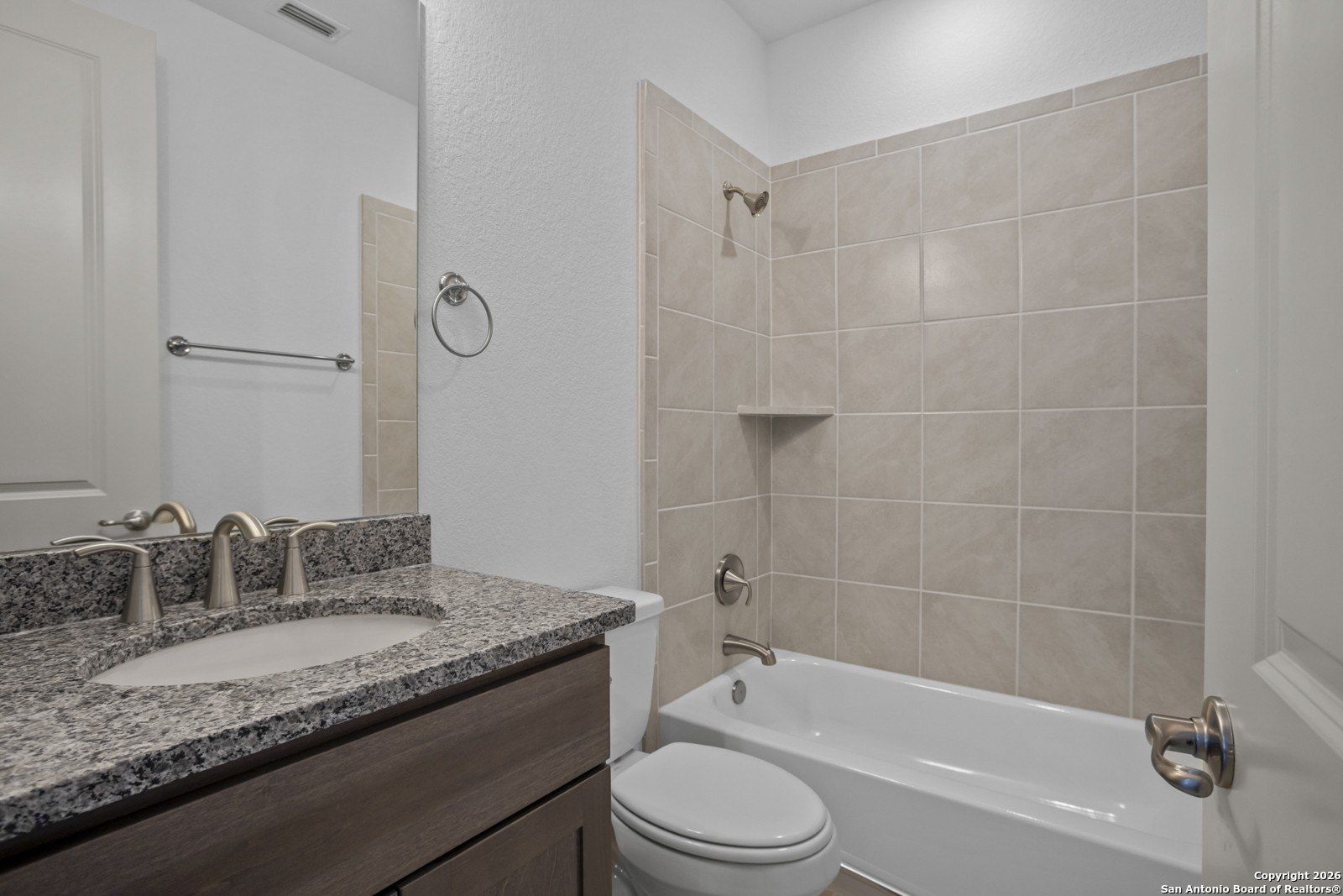 27229 Montana. San Antonio, TX 78260