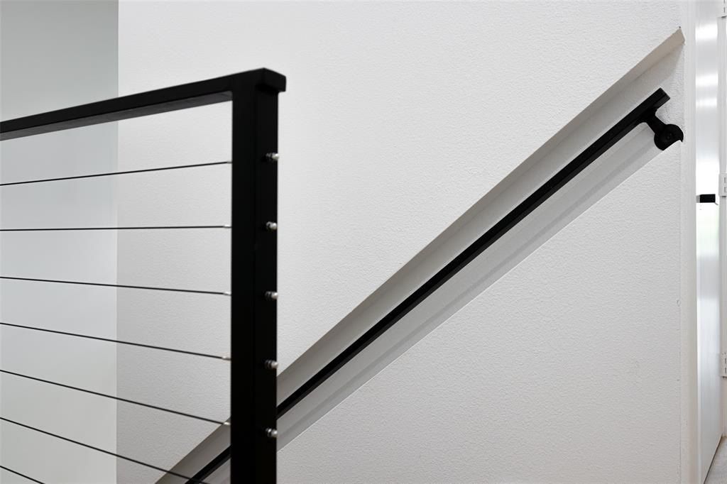 3343 Parvia Avenue. Dallas, TX 75212