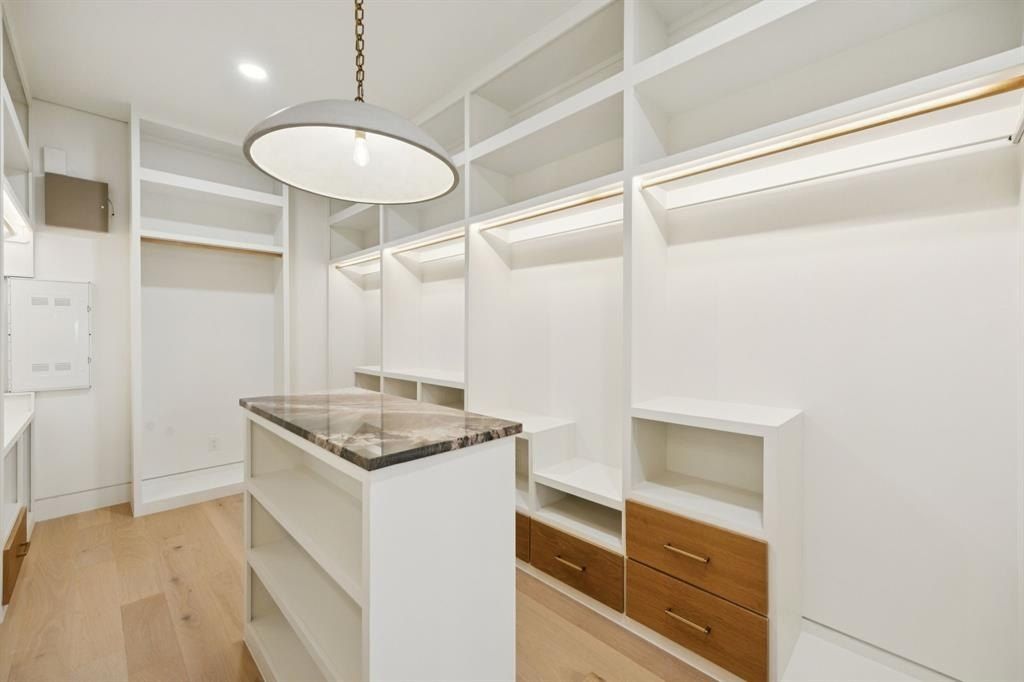 2015 Euclid Avenue. Dallas, TX 75206