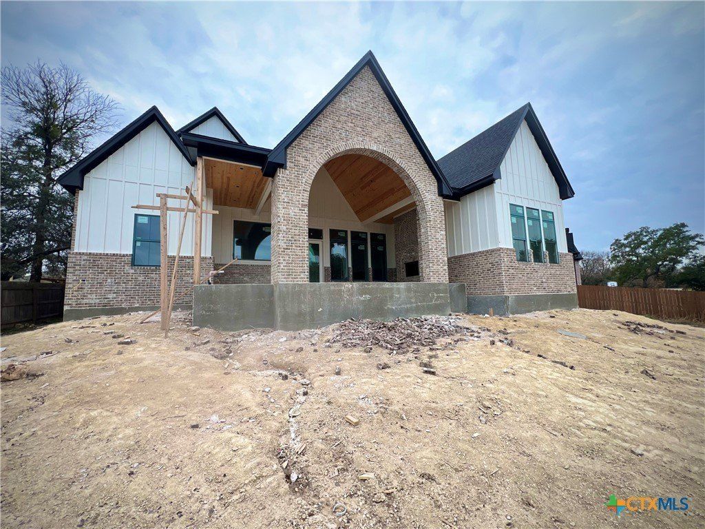 2336 Dunns Hollow Drive. Belton, TX 76513